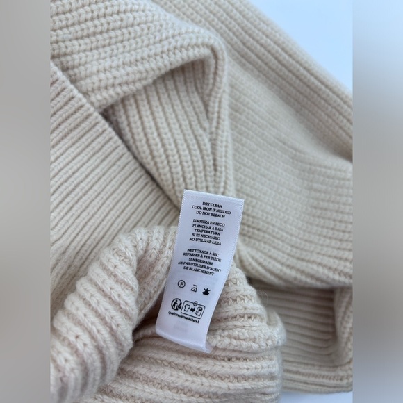 NWT $268 Rails esme Cardigan sweater in Ivory size M Removable Faux Fur Collar - Picture 15 of 16